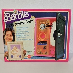 Barbie Fur & Jewels Safe - Pink and Black Complete